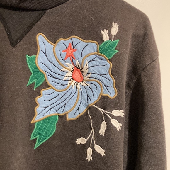 Bordeaux Brand Vintage Flower Sweatshirt - Picture 2 of 7